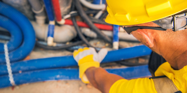 Electricistas Industriales · Instaladores Alta / Baja Tensión en Alicante · Revisión y mantenimiento de cuadros eléctricos y sistemas de control